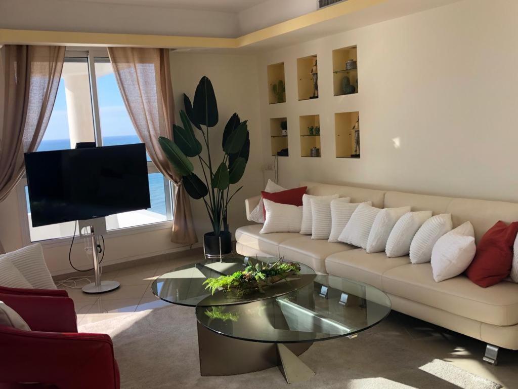 Sky Home Luxury Apartment With Sea View Bat Yam Exterior foto