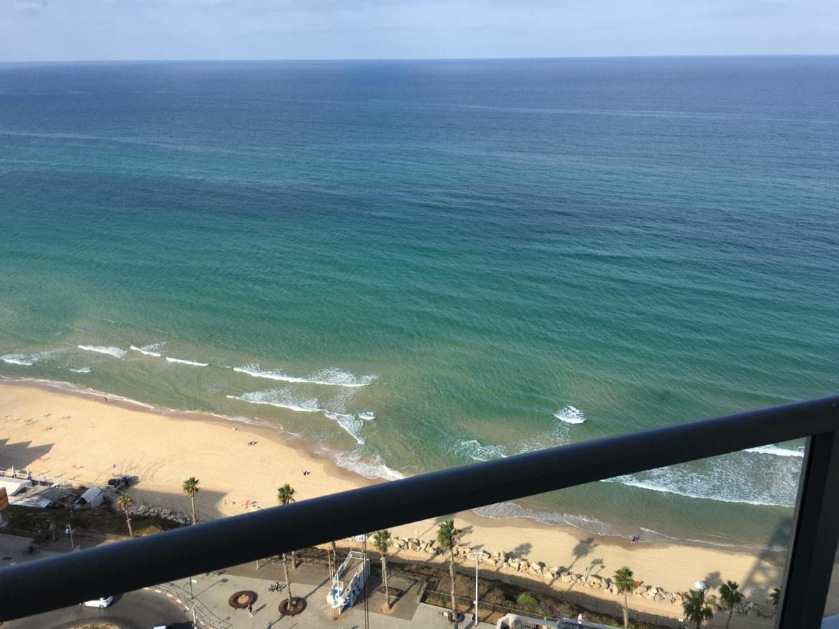 Sky Home Luxury Apartment With Sea View Bat Yam Exterior foto