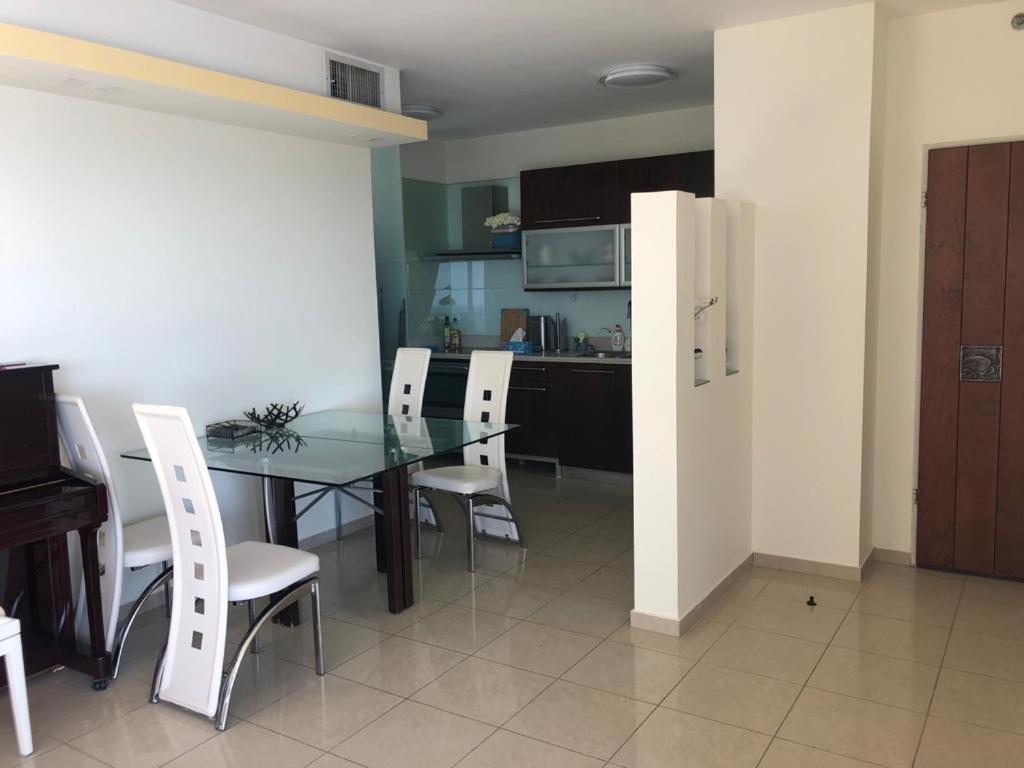Sky Home Luxury Apartment With Sea View Bat Yam Exterior foto