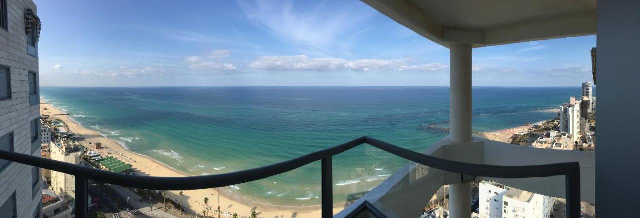 Sky Home Luxury Apartment With Sea View Bat Yam Exterior foto